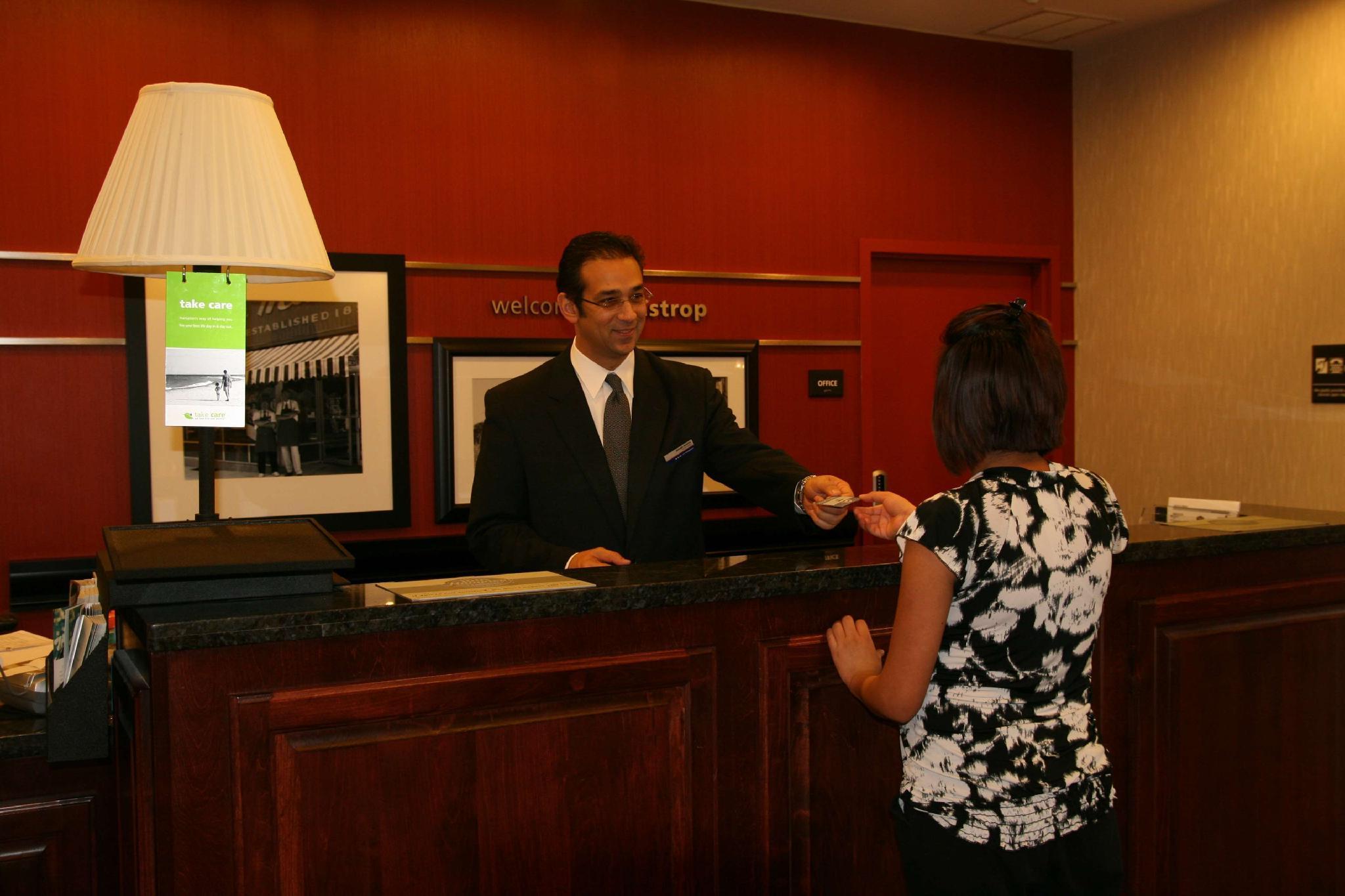 Hampton Inn & Suites Bastrop Beltér fotó