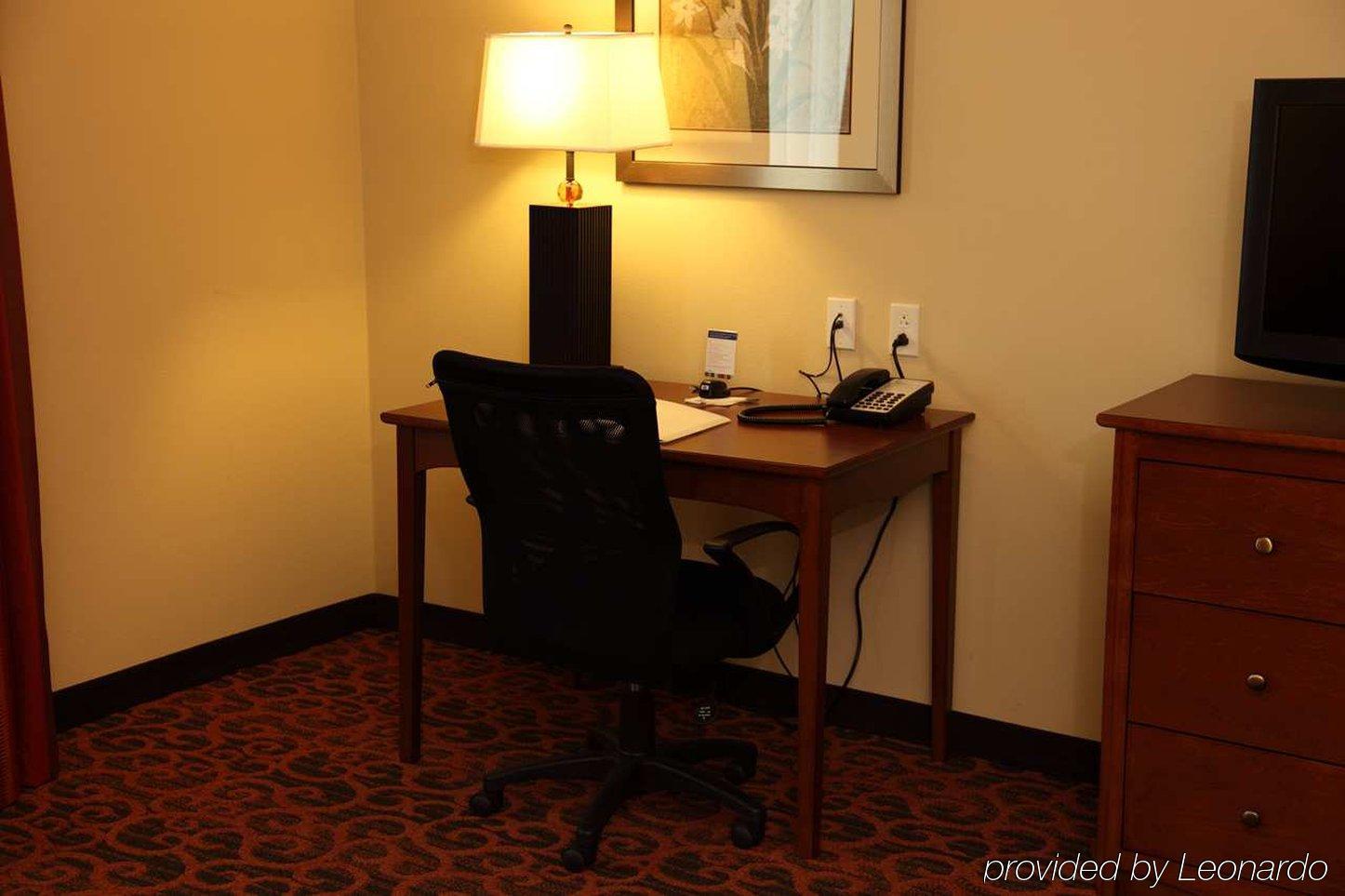 Hampton Inn & Suites Bastrop Szoba fotó