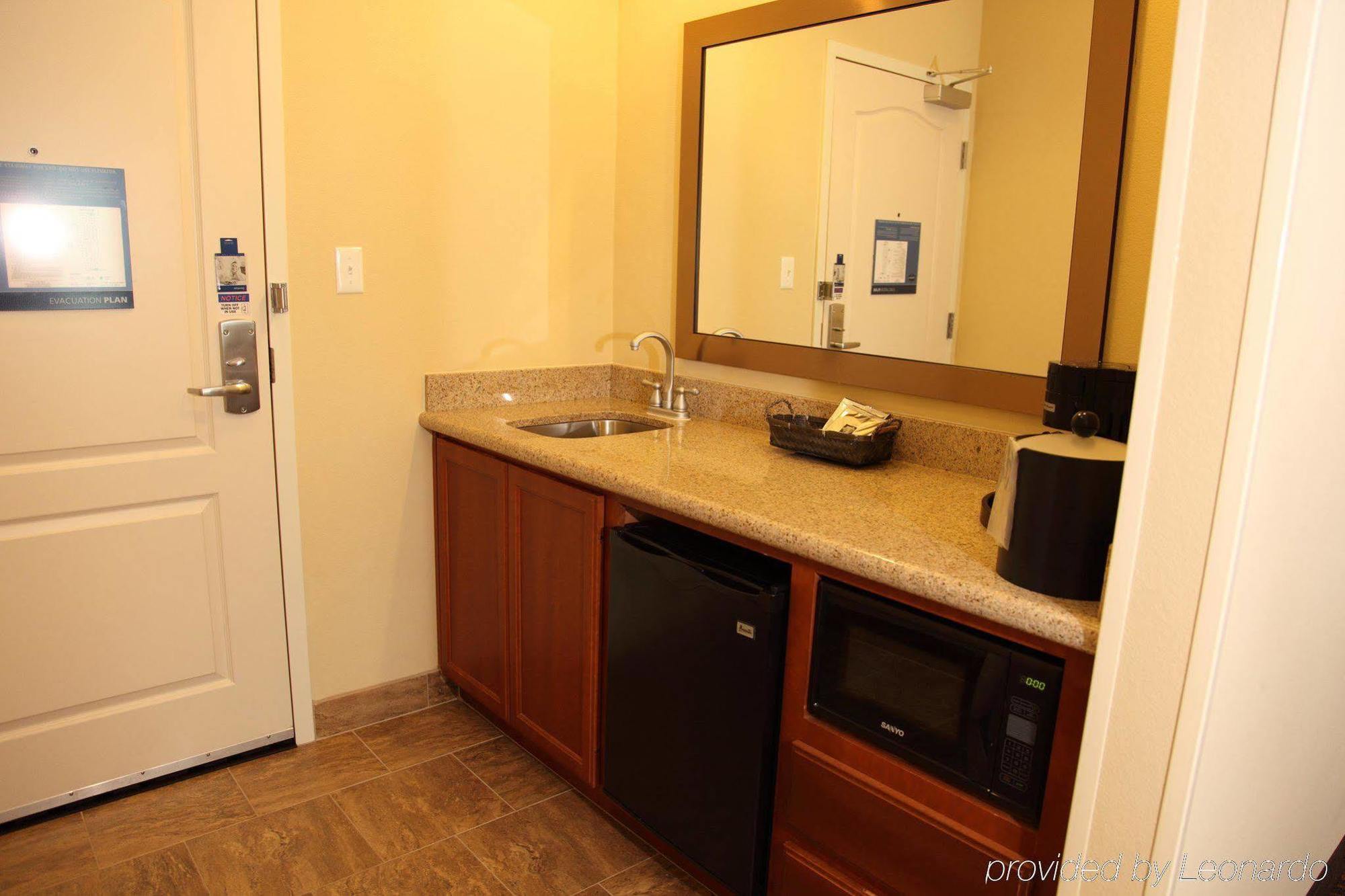Hampton Inn & Suites Bastrop Szoba fotó