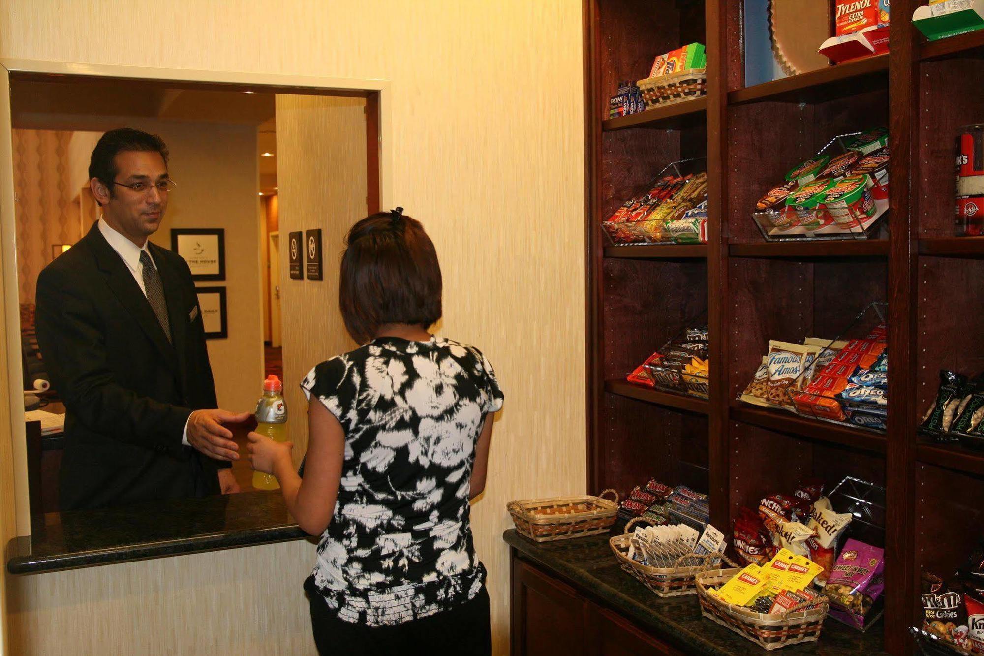 Hampton Inn & Suites Bastrop Létesítmények fotó